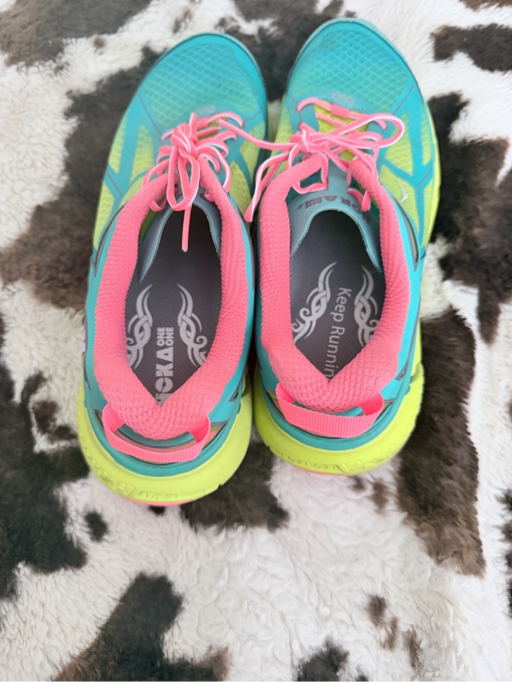 Hoka Clifton Turquoise, neon yellow and neon orange Women's Running Sneakers 9.5 - Picture 4 of 8